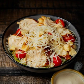 Цезарь с курицей
